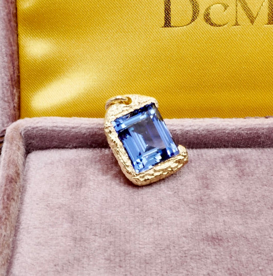 Baguette Cut Cornflower Blue Sapphire Melted Hammered Gold Pendant, view 2