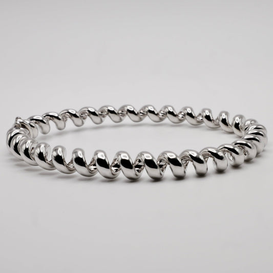 Fusilli rotini spiral gold bangle