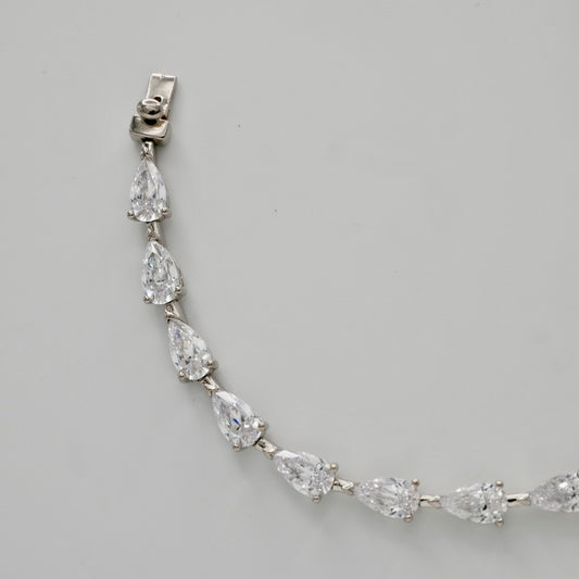 Pear Cut Lab Diamond or Moissanite Tennis Bracelet, 18K Gold, view 2
