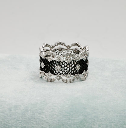 Lace Honeycomb Scalloped Ring, 18K Blackened Gold, view 5