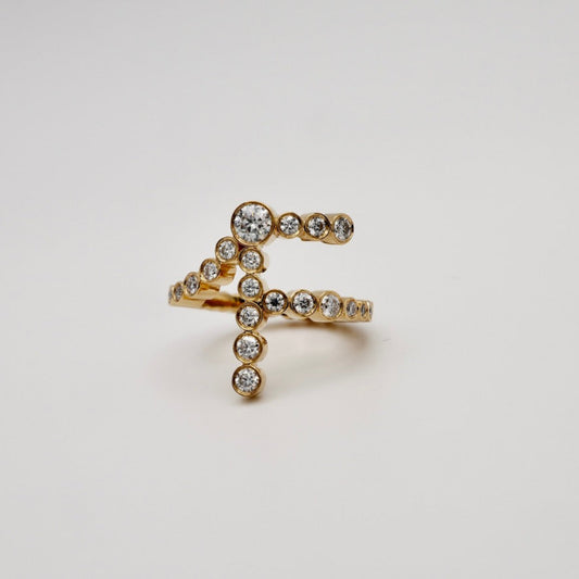 18K Alphabet Embrace Ring (A-H)