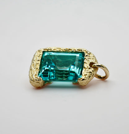 Baguette Cut Aquamarine Melted Hammered Gold Pendant, view 3