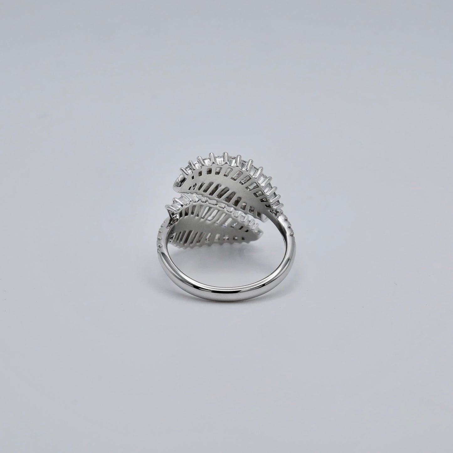 Double palm leaf ring with baguette lab diamonds in 18K white gold, view 4