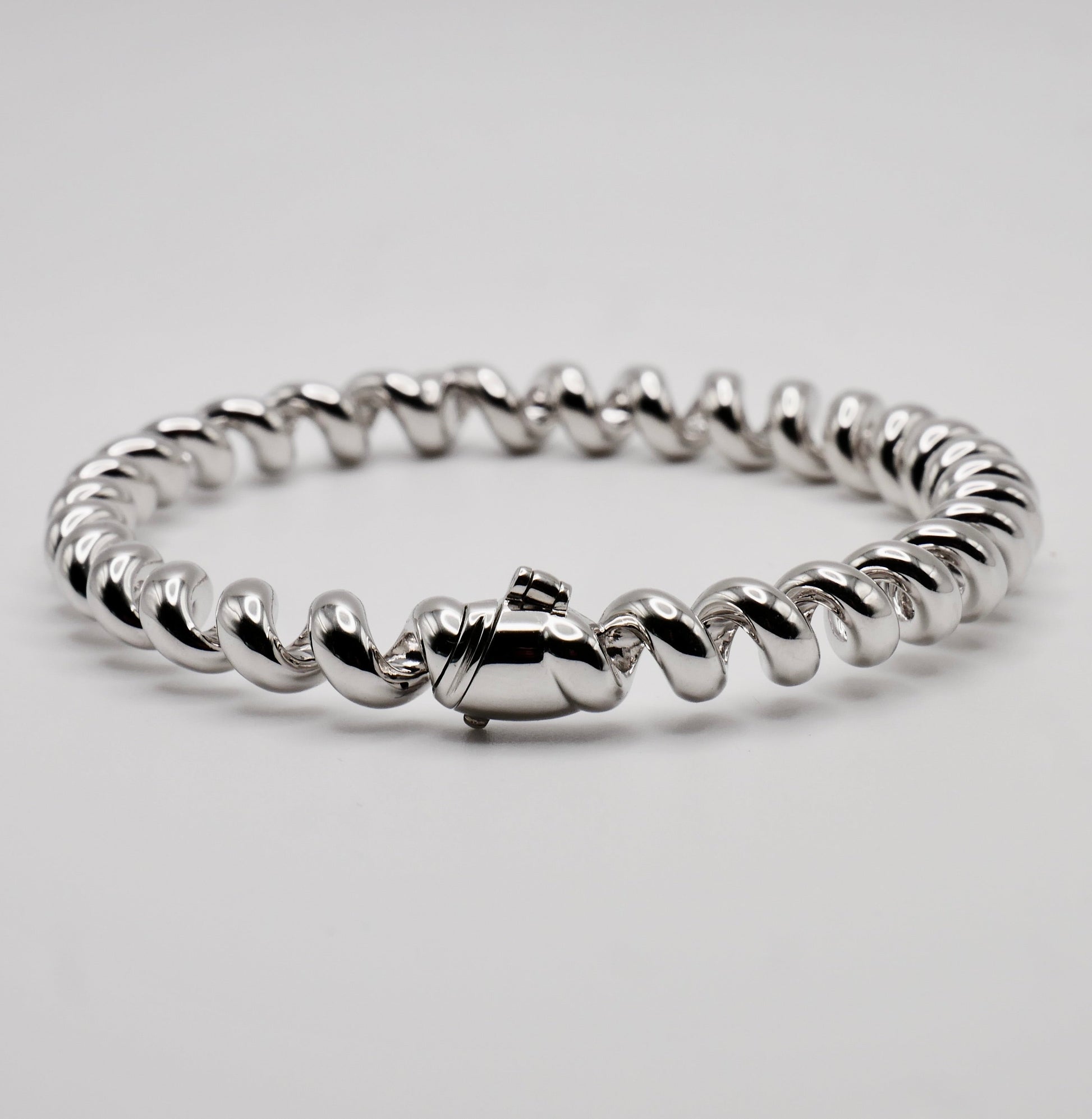Fusilli Rotini Spiral Gold Bangle, view 6