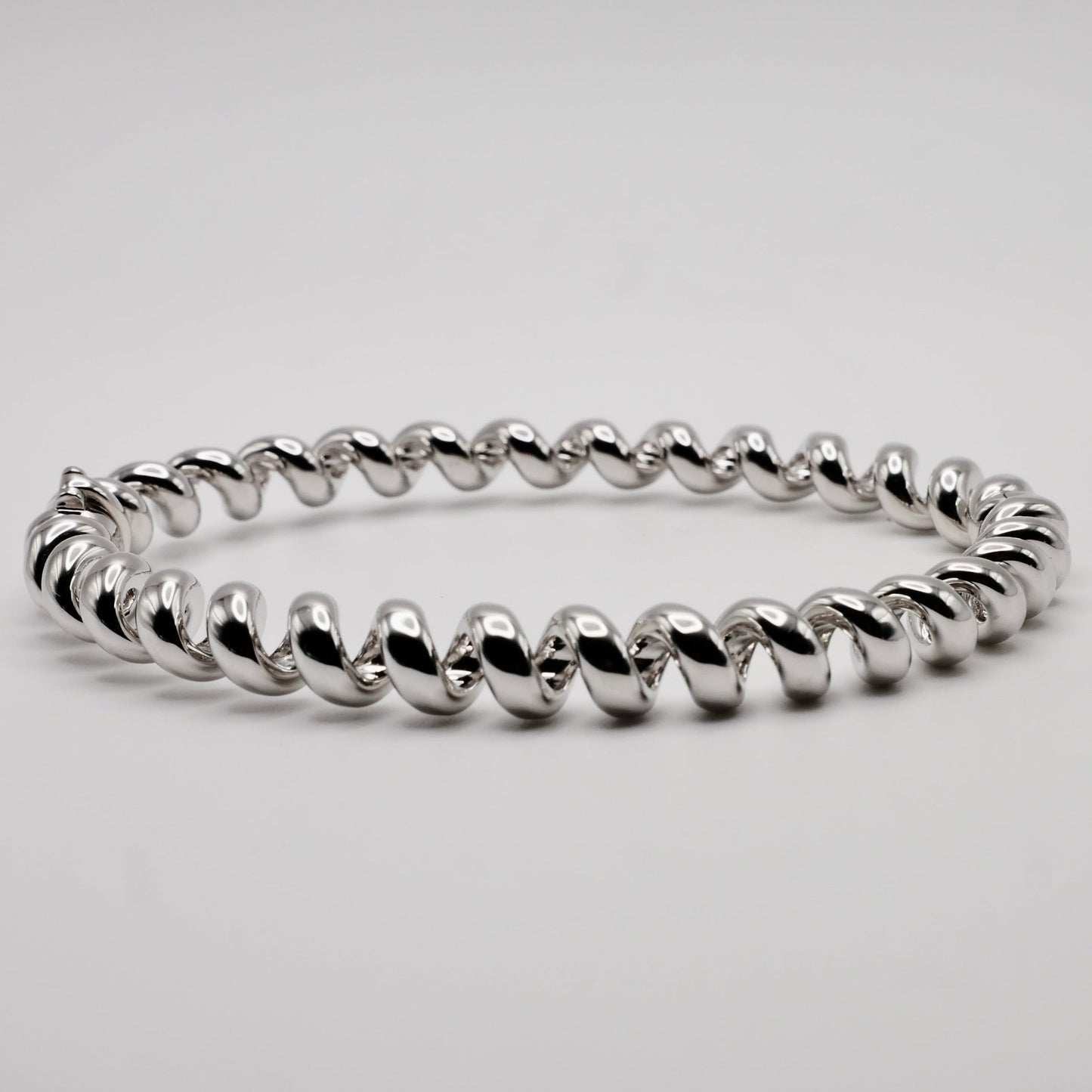 Fusilli Rotini Spiral Gold Bangle, view 2