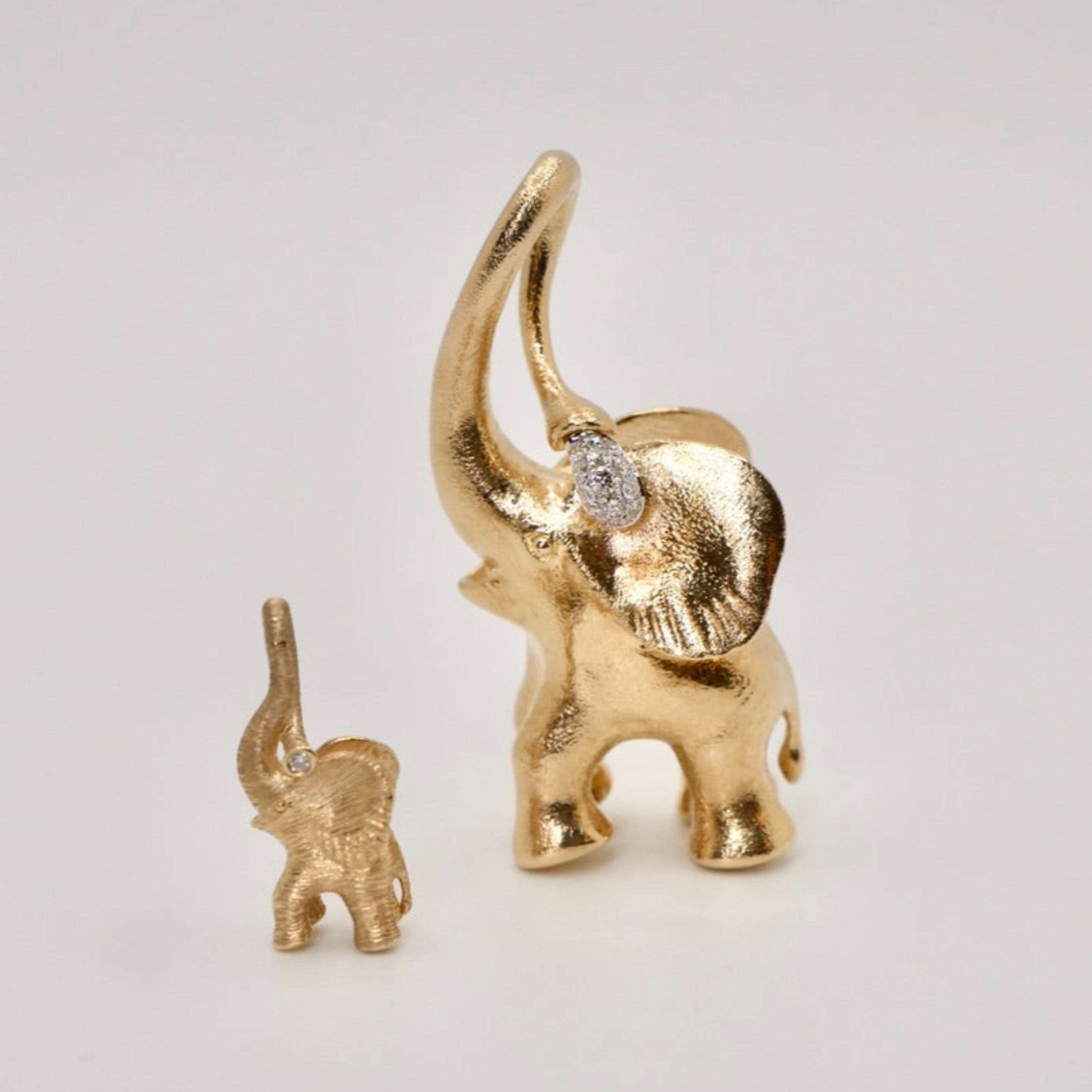 ole lynggaard, elephant pendant,  diamond elephant pendant, medium elephant, tamara kalinic