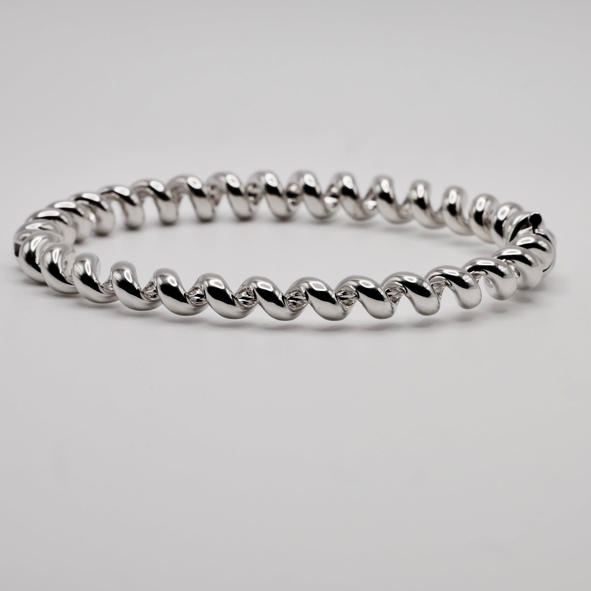 Fusilli Rotini Spiral Gold Bangle, view 4