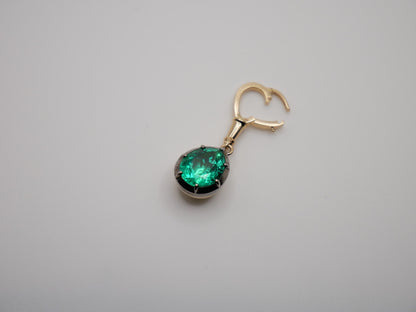 Georgian Victorian Ball Chain Pear Emerald Pendant, 18K Gold, 2.5 Ct, view 3