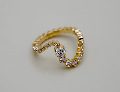 Wave Embrace II Ring, 18K Gold, view 2
