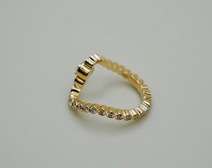 Wave Embrace II Ring, 18K Gold, view 7