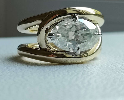 Oval Moissanite Interlocking Loops Ring, view 5