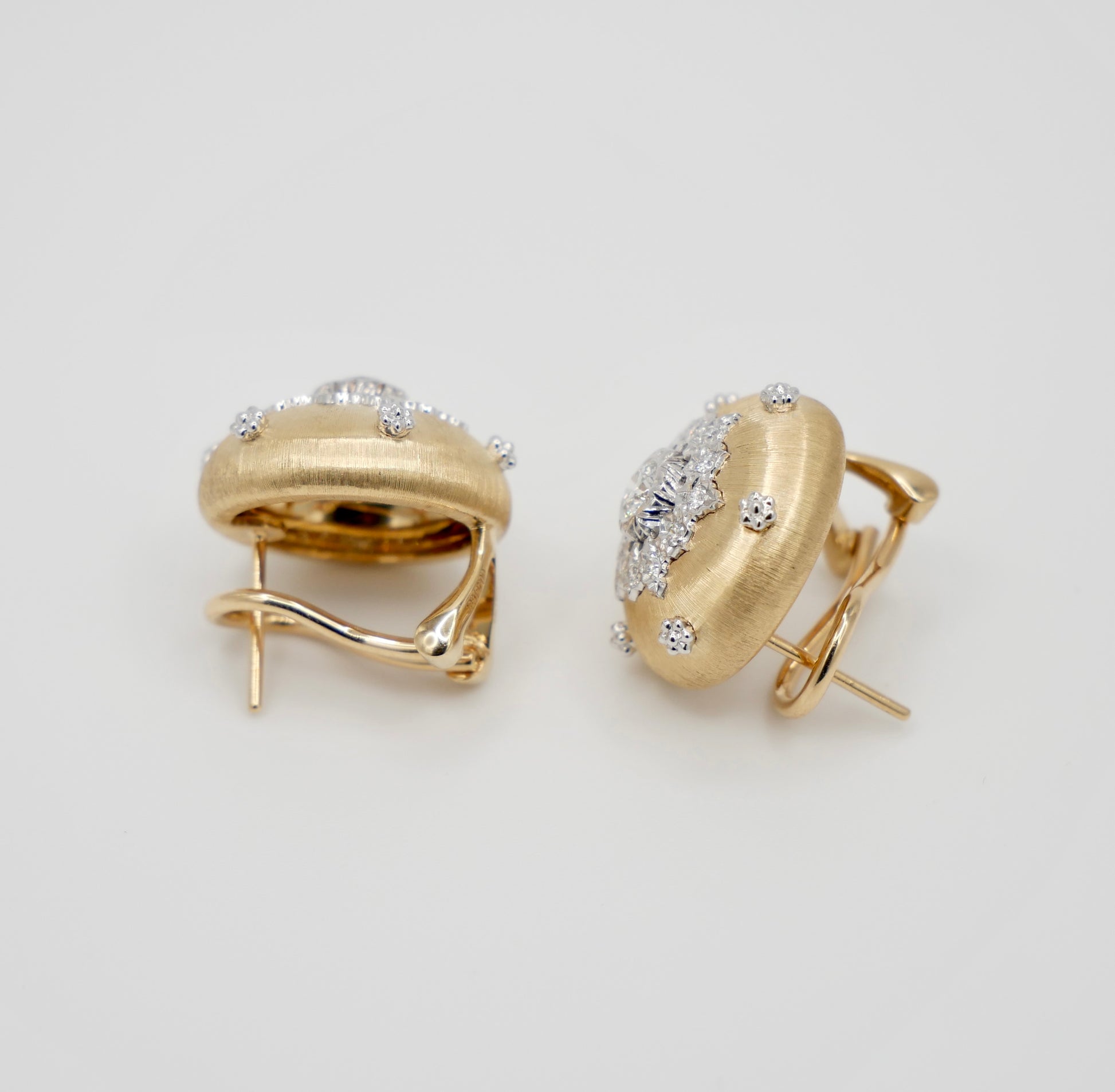 Buccellati Macri Button Diamond Stud Earrings