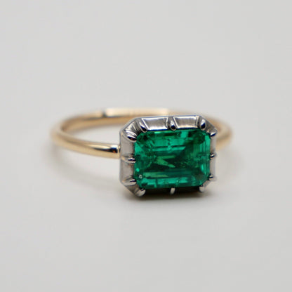 Georgian Victorian Emerald Cut Emerald Button Back Collet Ring, view 3