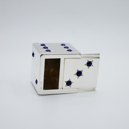 Hallmarked 925 sterling silver dice box with lapis lazuli star set pips, sliding lid