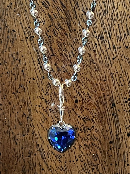 Georgian Victorian Ball Chain Heart Sapphire Pendant, 18K Gold, view 3