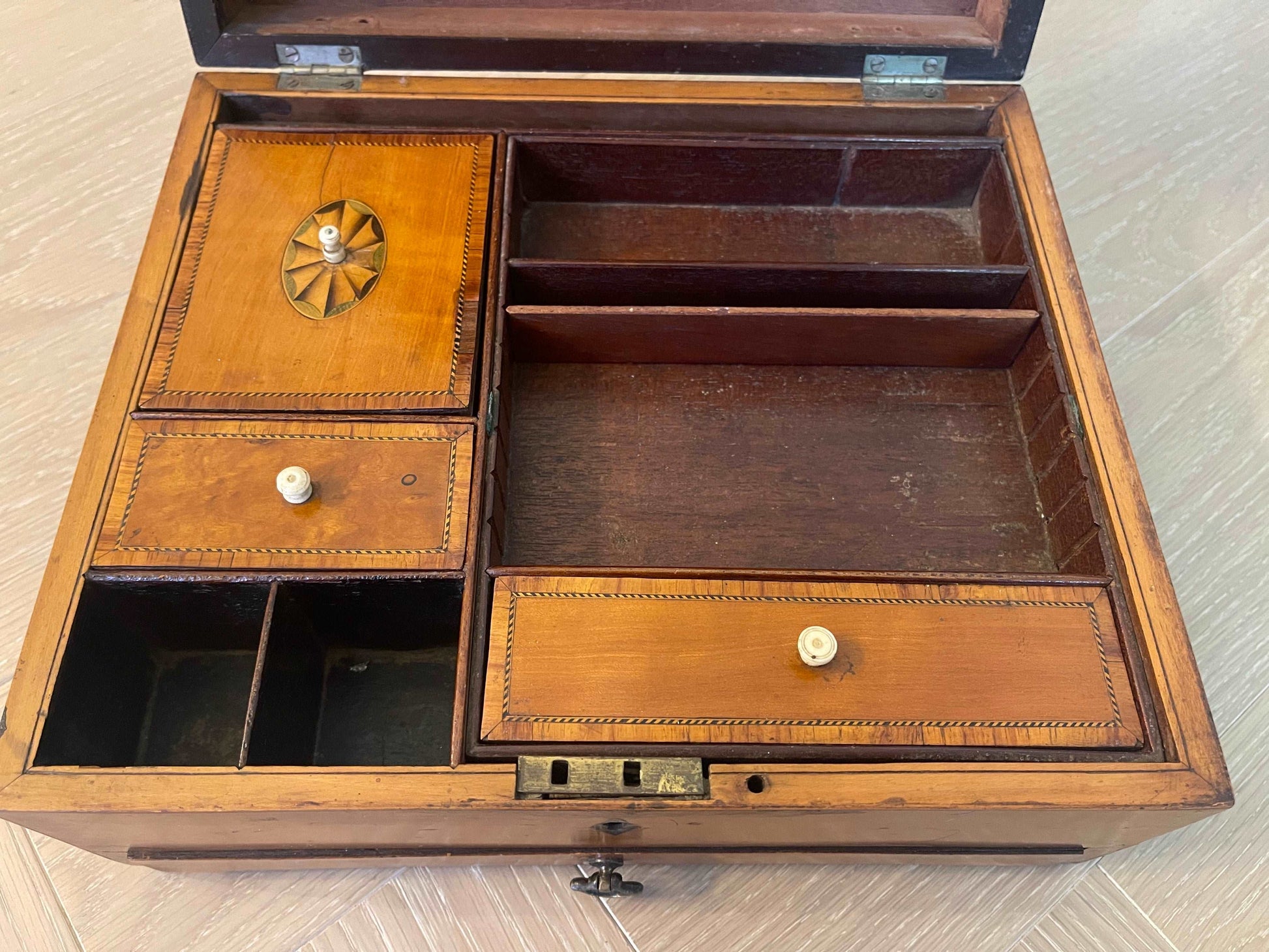 Antique 19th Century Walnut Shell Inlay Vanity Box