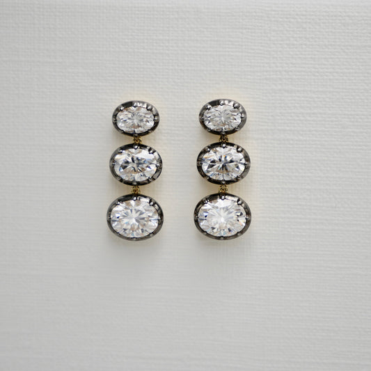 Triple Oval Stud Earrings in Yellow and Blackened Gold