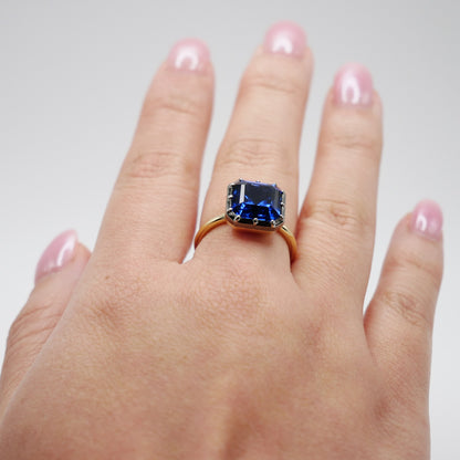 Georgian Victorian Asscher Cut Sapphire Gold Button Back Collet Ring, view 6