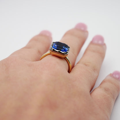 Georgian Victorian Asscher Cut Sapphire Gold Button Back Collet Ring, view 7