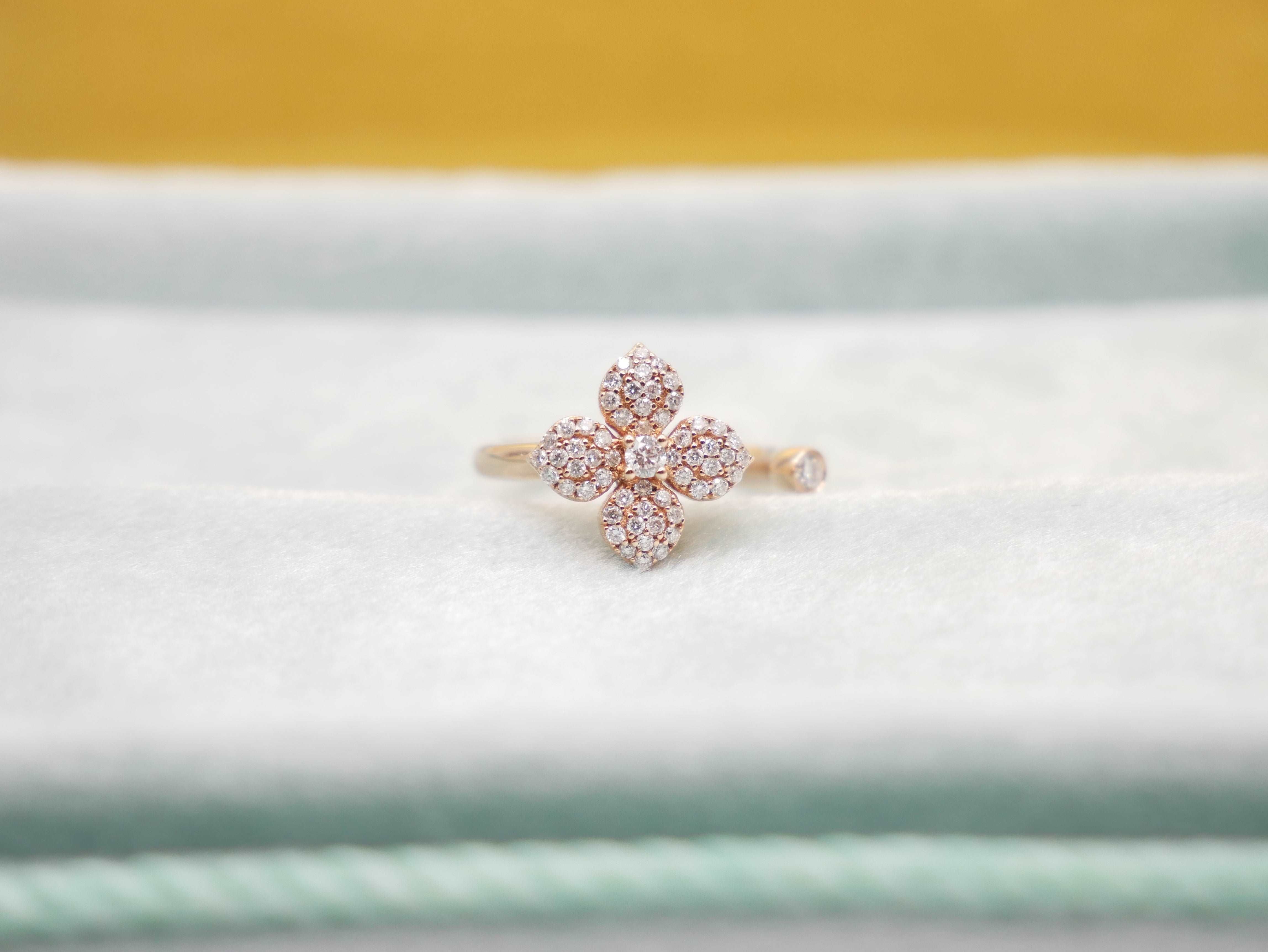 18K Gold and Diamond Clover Ring