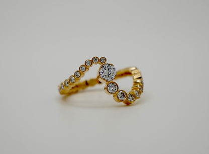Wave Embrace II Ring, 18K Gold, view 3