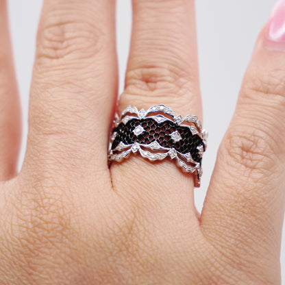 Lace Honeycomb Scalloped Ring, 18K Blackened Gold, view 7