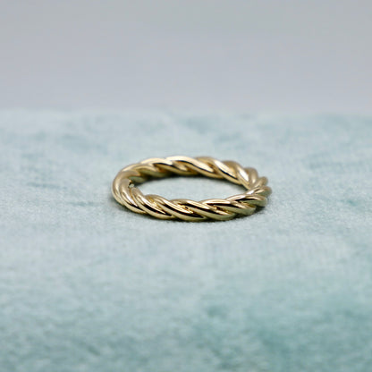 Twisted Rope Band Ring in 14K or 18K Gold