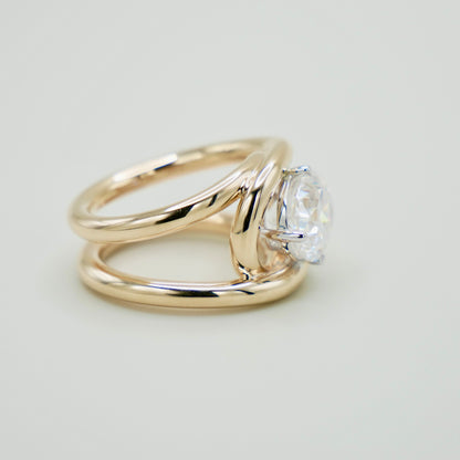 Oval Moissanite Interlocking Loops Ring, view 4