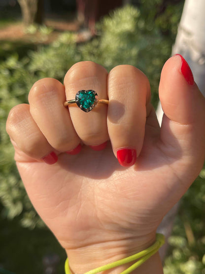 Georgian Victorian Heart Shaped Emerald and Gold Collet Button Back Ring, Blackened Gold, view 8
