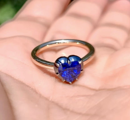 Georgian Victorian Heart Shaped Sapphire and Gold Collet Button Back Ring, view 7