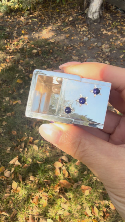 Sterling Silver Dice Pill Box with Star Set Lapis Lazuli, 5 cm